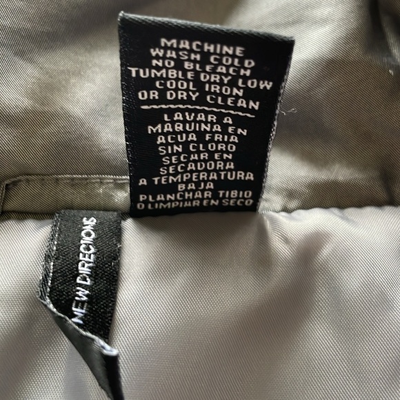 NEW DIRECTIONS Silver Gray Puffy Vest Metallic Full Zip Size Large - Picture 7 of 7